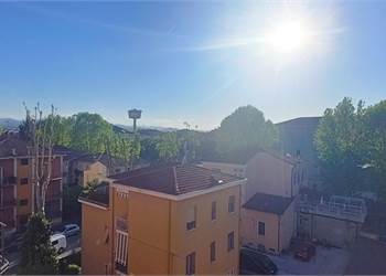 Il Cielo sopra la Città: Attico Esclusivo con Terrazzo Panoramico di 137mq